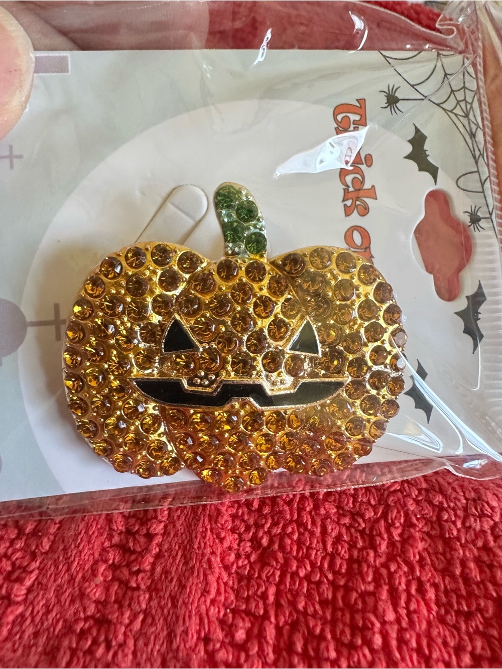 Pumpkin brooch